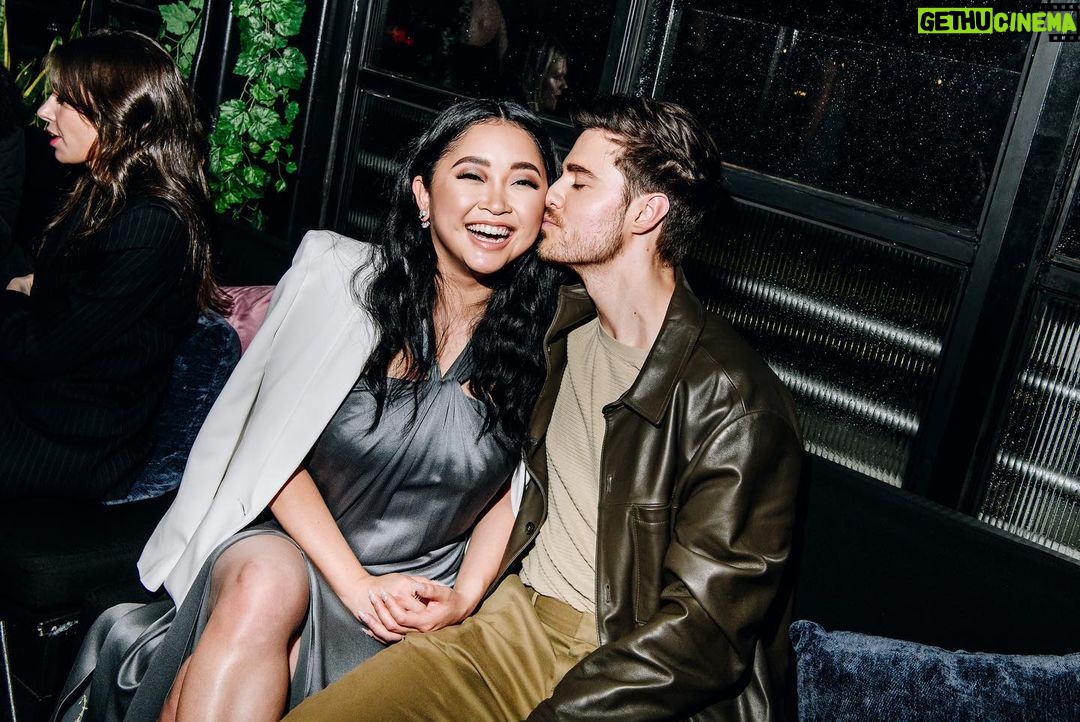 Lana Condor Instagram - A night out in NY with my forever date & @armanibeauty for their new #ArmaniMyWay parfum #Armanibeauty #IamWhatILive #ad 💕 Manhattan, New York