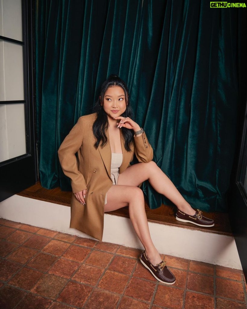Lana Condor Instagram - Once a Sperry girl, always a Sperry girl. I’ve been wearing @sperry FOREVER since the first pair I got in high school! #ad #sperrystyle ❤️😍