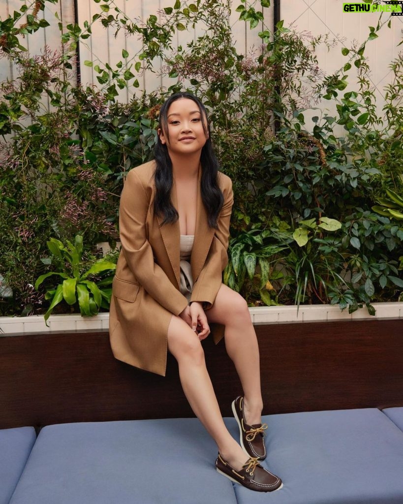 Lana Condor Instagram - Once a Sperry girl, always a Sperry girl. I’ve been wearing @sperry FOREVER since the first pair I got in high school! #ad #sperrystyle ❤️😍