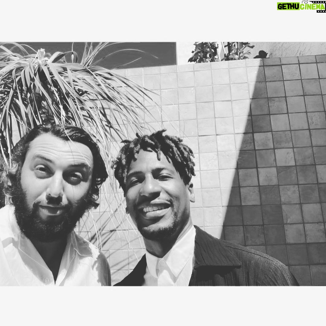 Lana Del Rey Instagram - Thank you @vmas from me and Jon and rich lee It’s been a very good year –and it’s all because of my buddies making these records and videos. and all u folks on tour. We’ll see you in Tennessee tonight and tomorrow.