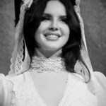 Lana Del Rey Instagram - We began this year with the full moon in cancer and we’re ending it with a full cold moon in cancer ♋️ soak it in
