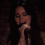 Lana Del Rey Instagram - @visitgraceland @itsbyronthomas @porctiasymone Singing at Graceland.