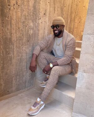 Lance Gross Instagram - In this order: 1.) Showin a lil leg🦵🏿. 2.) No Veneer Club 🦷. 3.) Max’n & relax’n 🧘🏿‍♂️. 4.) A Hot Date 🤎