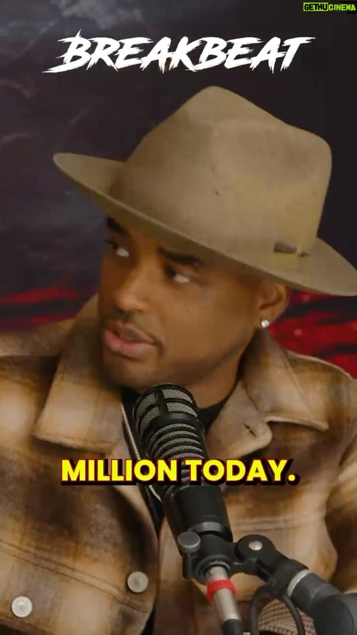 Larenz Tate Instagram - Shiiiid bout to get my funny on! Get dis bread 💰Ya dig! Great convo with my bro @billbellamy on his podcast #TopBillin !! #FunnyIsMoney 🤑🤑 💰