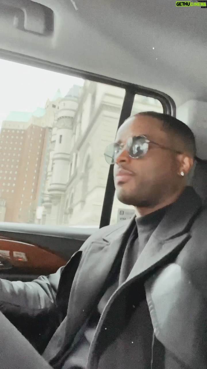 Larenz Tate - 116.5K Likes - Great energy…flowing abundantly… ya dig!
#GoodVibes
#Brooklyn #NewYork