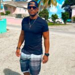 Larenz Tate Instagram - Island moves... Ya dig! #OffTheGrid 🌴☀️😎