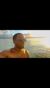 Larenz Tate Instagram - Plenty of Peace where I stand. #IslandLife 🌴☀️