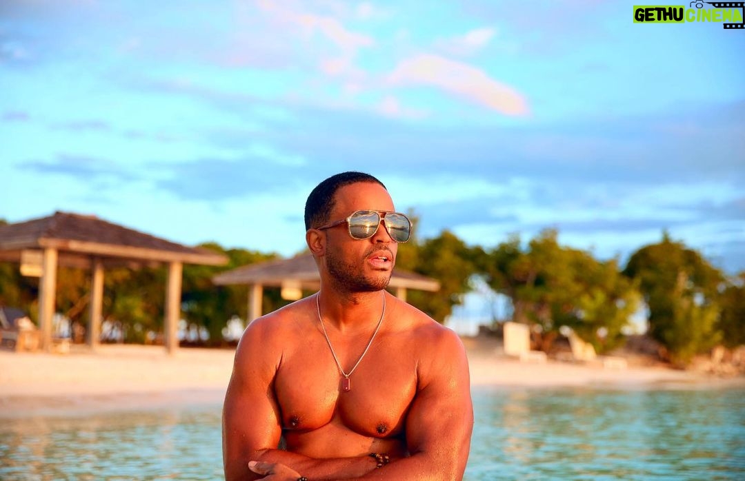 Larenz Tate Instagram - High Vibrations. #Energy