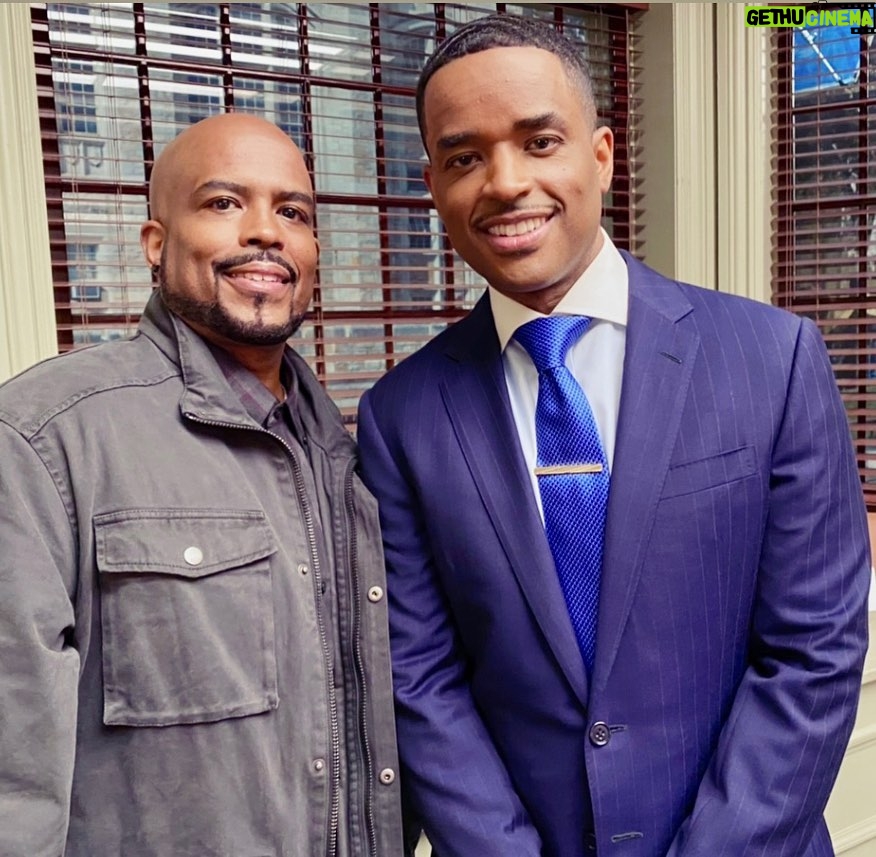 Larenz Tate - 39.2K Likes - Sending major BDay Love to my brother in real life @lahmardtate !!!
Grateful & honored to be your lil brother. Forever bonded!
May the Most High-Creator continue to Bless You Abundantly! Here’s to more trips around the sun King! 👑
#MoreLife 🤲🏾
#HappyBDay 🙏🏾
#BrotherlyLove ❤️