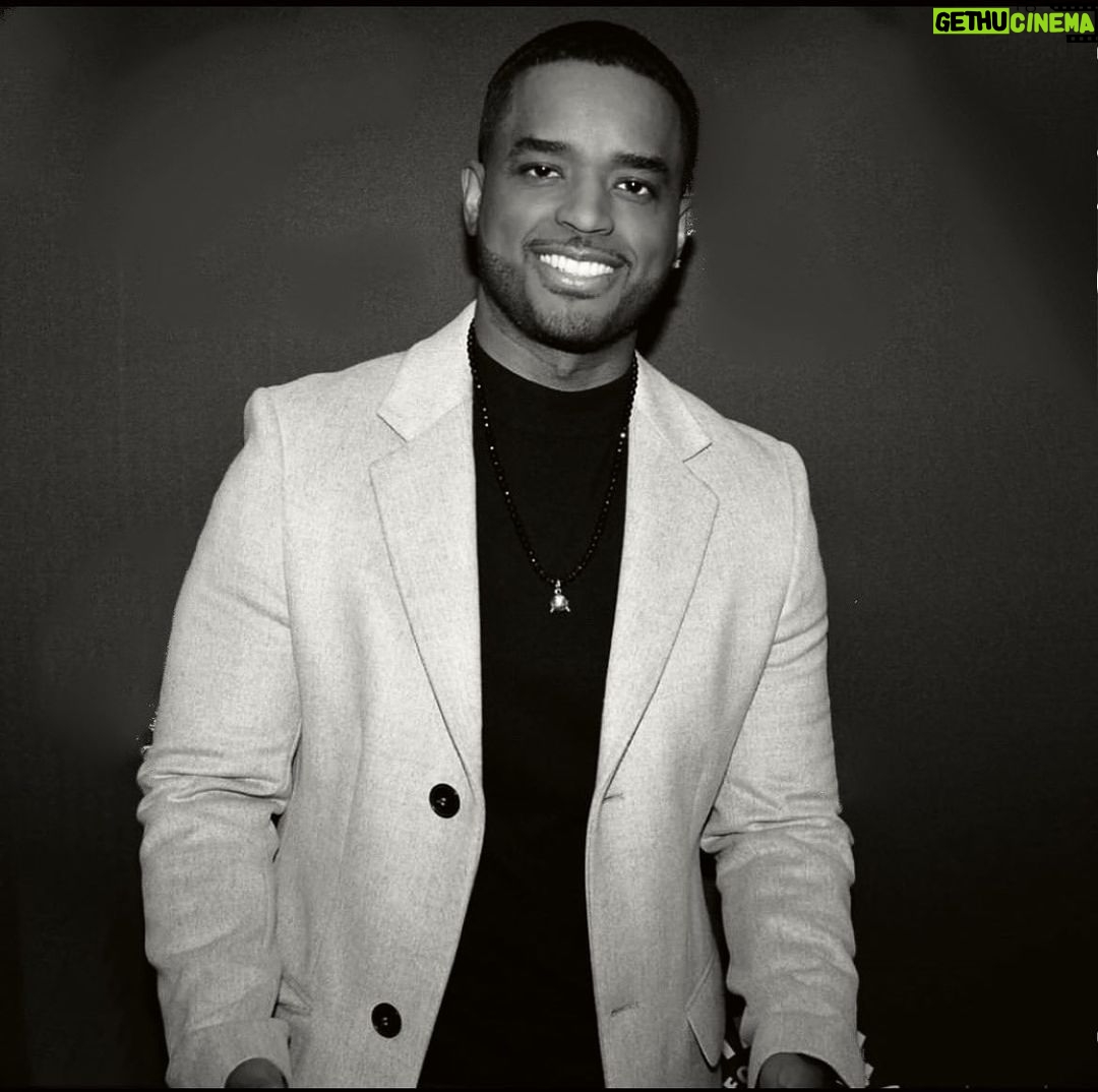 Larenz Tate Instagram - Make up your mind to be happy. No matter what…hold onto your joy. Ya Dig! #Bliss