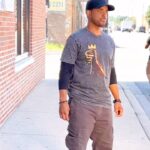 Larenz Tate Instagram - At the crib workin on somethin special. ➡️ YA DIG! #CHICAGO 🖤 #WESTSIDE 🖤 #Working 🎥🎬 @tatemenent @tatebros West Side, Chicago