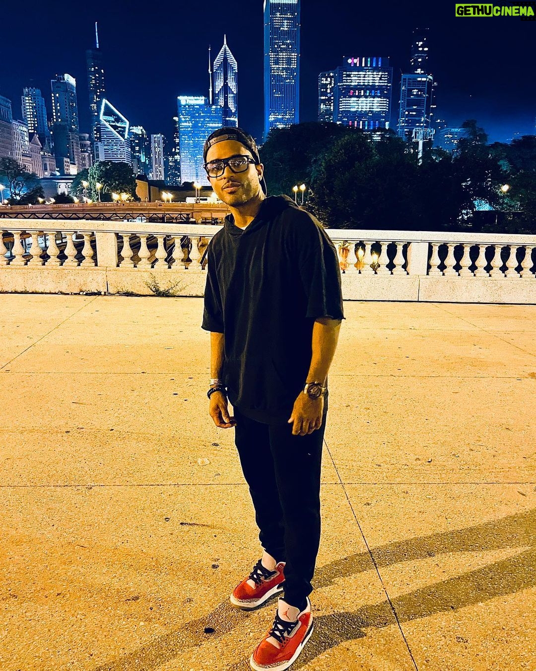 Larenz Tate - 23.1K Likes - CHI …. da crib … YA DIG!!!
#Chicago 🖤
#ChiTown ❤️
#ChiCity 🤍
#Home ✊🏿