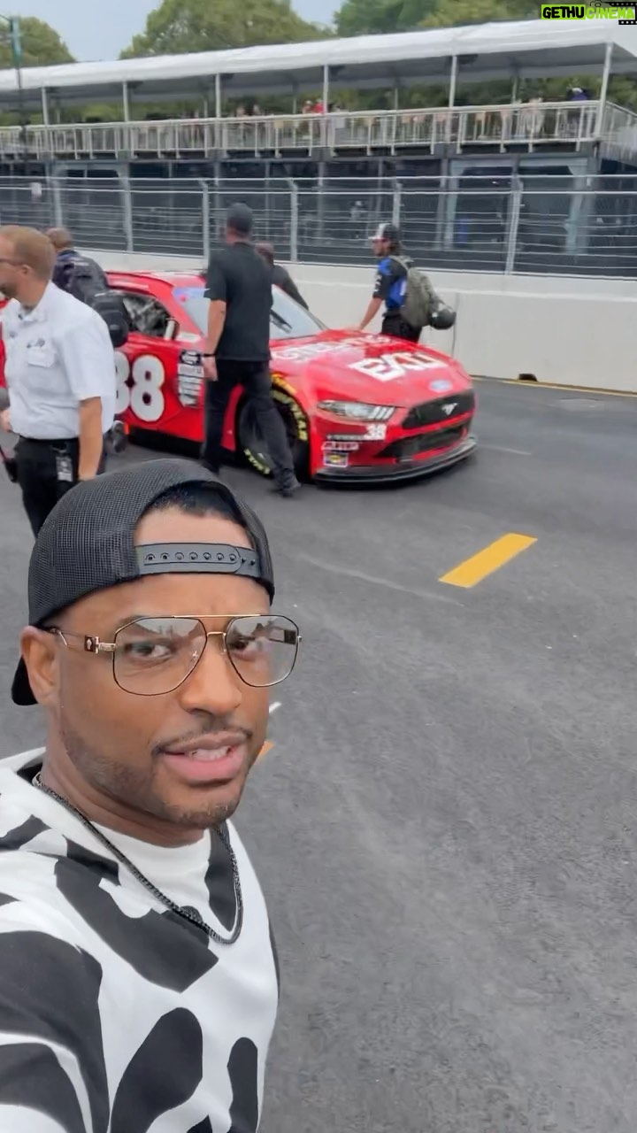 Larenz Tate - 64.4K Likes - NASCAR in CHICAGO!!! EXCITED to serve as GRAND MARSHALS and AMBASSADORS representing our phenomenal city!!!
The Tate Brother’s in sweet home #CHICAGO !!!
#NASCARPartner
#StreetRaceWeekend 🚗 💨💨💨 🏁
@nascar
@nascarchicago
@lahmardtate
@laron_tate