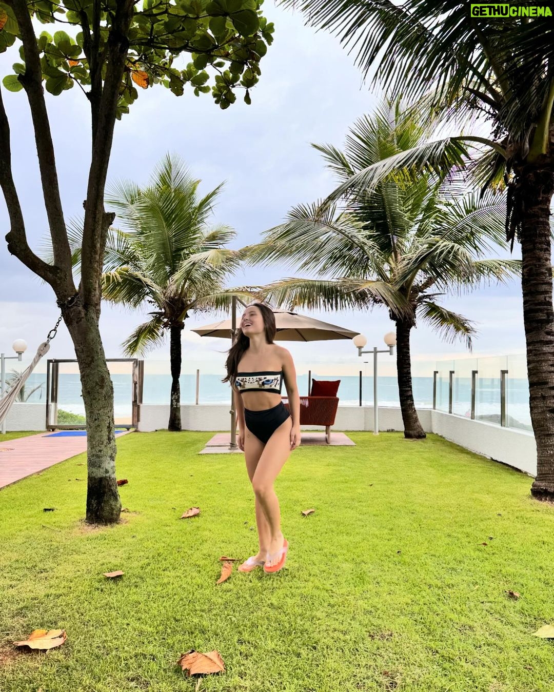 Larissa Manoela Instagram - A cara do day off 🍃 Penha, Santa Catarina