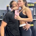 Larissa Manoela Instagram - Os 867 momentos de fevereiro! Bem vindo março 💙 (fotos com a claridade acentuada: não faço ideia do que está acontecendo, é só postar que fica assim estourada) 🤷🏻‍♀️
