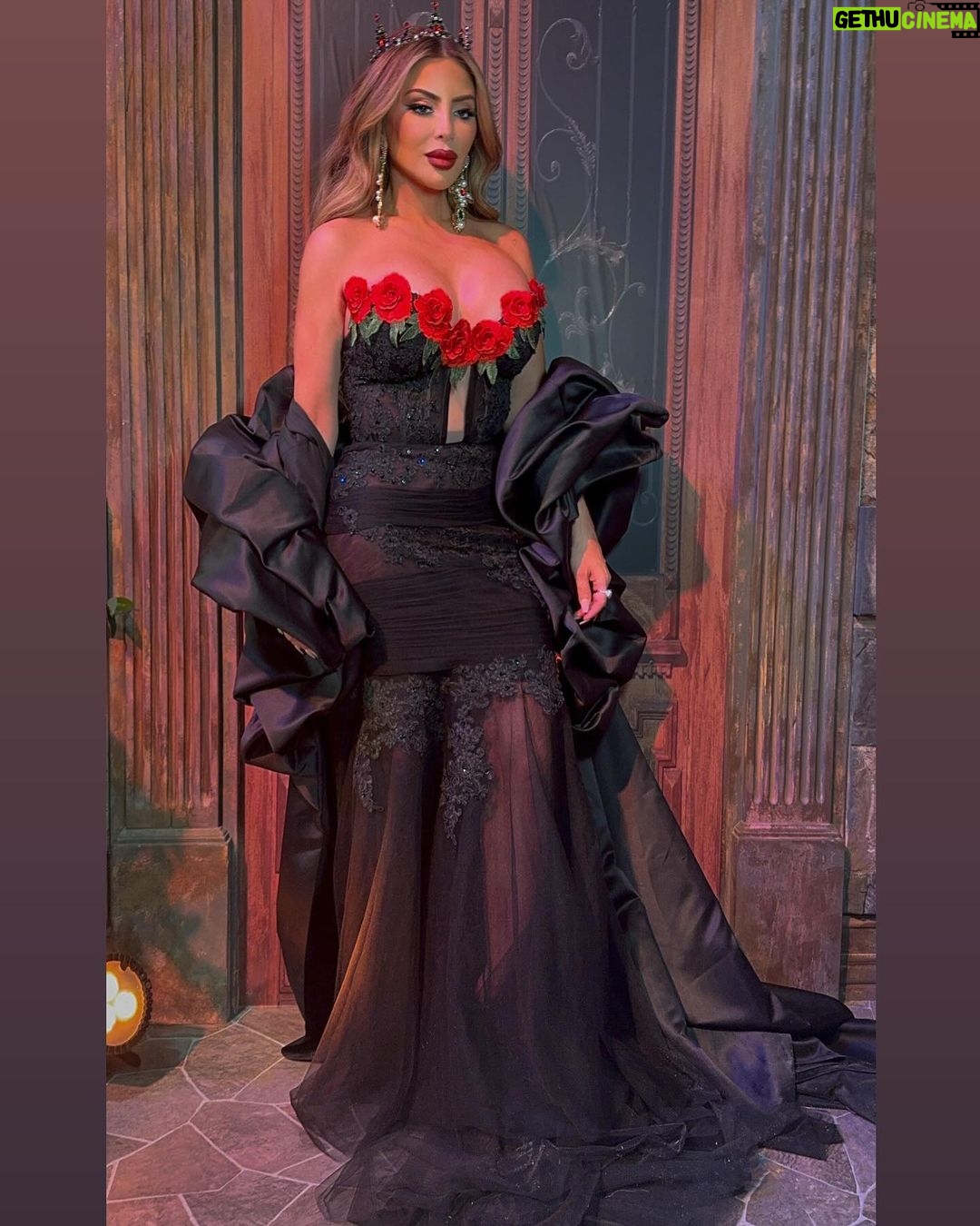 Larsa Pippen Instagram - Reunion look inspired by Mexico City. Dress: @laurasboutiqueny glam @sophiav_makeup hair @oliviahalpin