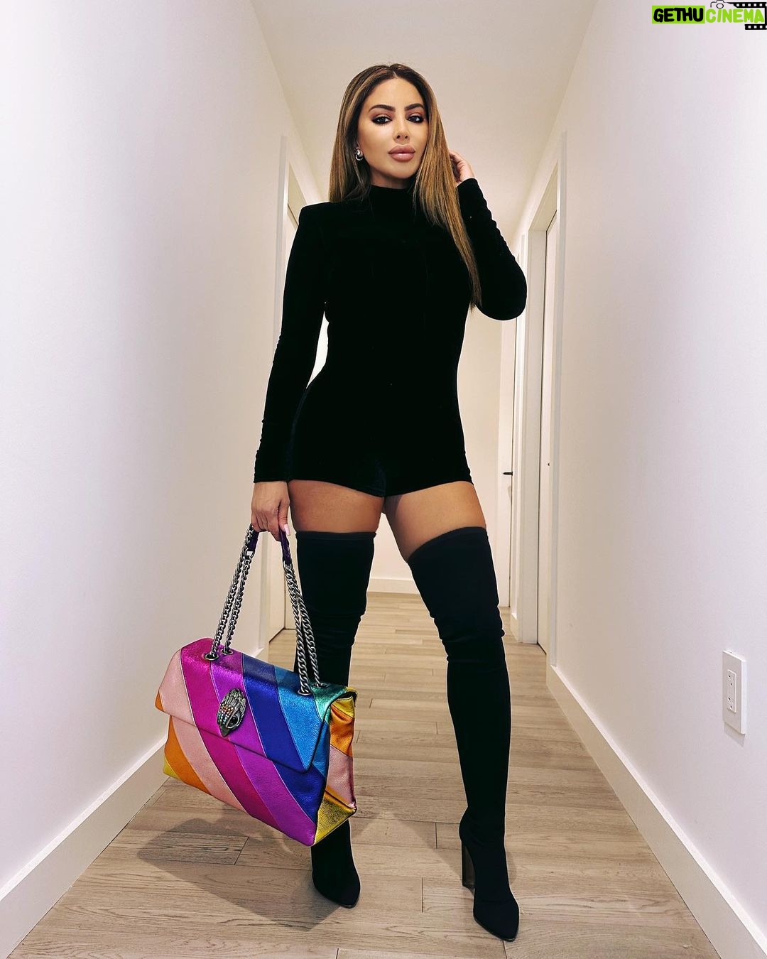 Larsa Pippen Instagram - You can look but don’t touch 🌈 @kurtgeiger #kurtgeigerlondon