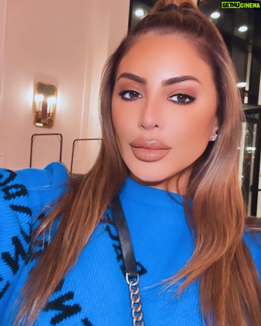 Larsa Pippen Instagram - Make Monday moves 💙