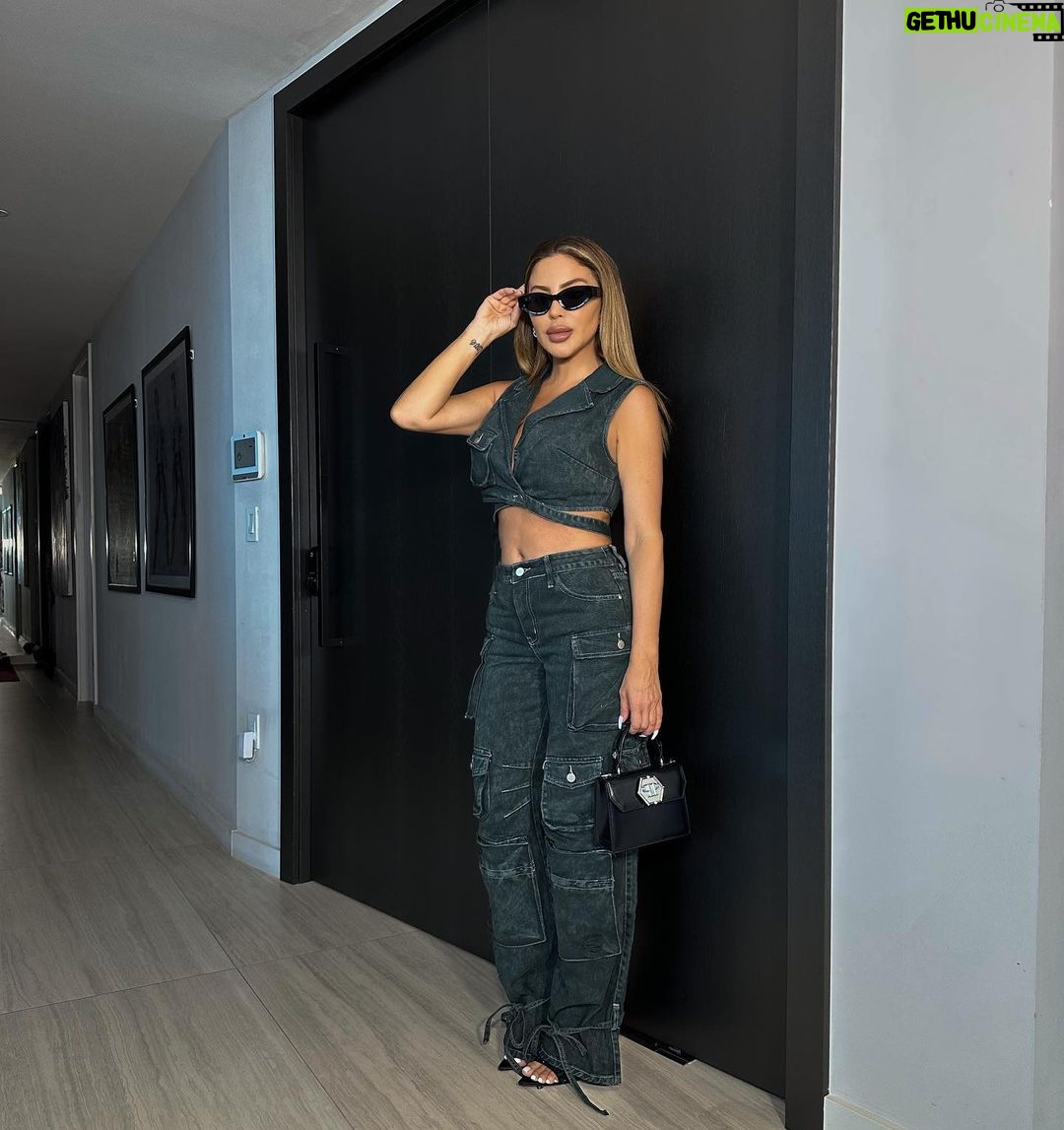 Larsa Pippen Instagram - Casually late. Outfit: @fashionnova