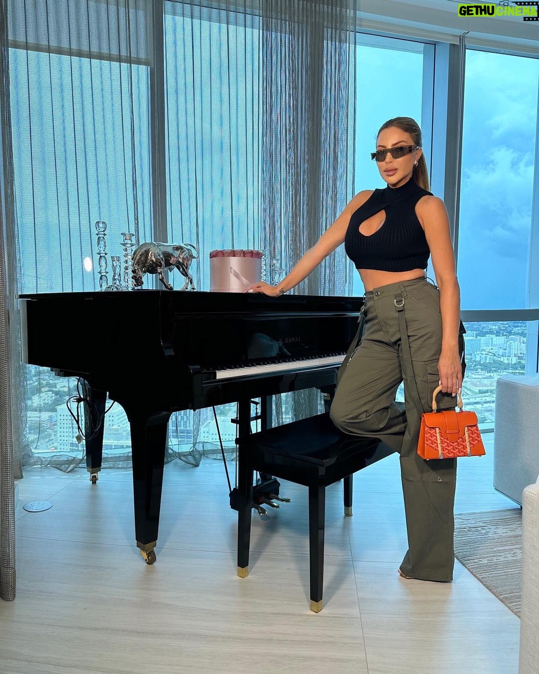 Larsa Pippen Instagram - Sunday funday @fashionnova