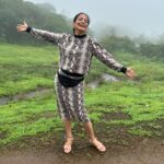 Lataa Saberwal Instagram - Nature❤️❤️❤️. Be true to yourself 😊 #throwback #lataasaberwal #authenticallylataa