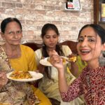 Lataa Saberwal Instagram - My favourite *SOUL FOOD* Recipe 😋😋 * KICHRI* ❤️❤️ Aaj khana banane ka mann nahi 😀! SHARE YOUR KHICHRI IDEAS IN COMMENTS, will try. #lataasaberwal #authenticallylataa #lataasaberwal #authenticallylataa #easyrecepies #eadyrecipes #easyrecipeideas #easyrecipeasy #easyrecipeasy #easyrecipevideos #quickrecipeideas #quickrecepies #quickrecipes❤️ #quickrecipie #quickrecipevideos #tehrirecipe #tehrirecipeincooker #tehrirecipeinhindi #tehrirecipe #ricerecepies #ricerecipes🍚 #ricerecipies #ricerecipeideas #5minrecipes #healthyrecipes #healthurecipeoftheweek #healthyrecipesforkids #healthyeating