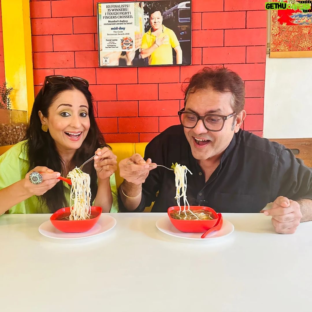 Lataa Saberwal Instagram - Hello friends, let's visit momoland today at 4pm. Lots of momos and lots of fun. See you at 4pmπ Link below π https://youtu.be/Bg16bpivxRE #linkinbio #linkinstory #momos #streetfoodmumbai #streetfoodindia #thukpa #tandoorimomos #steamedmomos #khaudostsanjeevseth @surajlamamomos