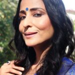 Lataa Saberwal Instagram - 💙💙💙 Wear your Smile... WATER PROOF MAKEUP TUTORIAL soon on my YouTube channel. Link in bio. PICTURE COURTESY @shriharsh_photography