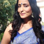 Lataa Saberwal Instagram - 💙💙💙 Wear your Smile... WATER PROOF MAKEUP TUTORIAL soon on my YouTube channel. Link in bio. PICTURE COURTESY @shriharsh_photography