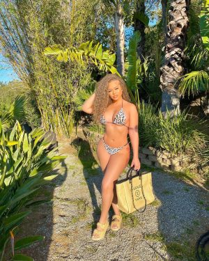 Latto Instagram - He love it here 🌝 @prettylittlething