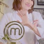 Laura Londoño Instagram - Ya tienes en nuestra #app oficial la tercera parte de la #entrevista en #exclusiva que le hicimos a @londonotlaura. Además, no te pierdas esta noche a la ganadora de #MasterChef Celebrity como invitada de lujo en la SEMIFINAL de #MCJunior 10. ¡Descárgate “MasterChef World” en tu #store de forma gratuita! ✨❤️