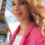 Laura Londoño Instagram - Tal como Antonia que me enseñó sobre el mundo del fintech hoy yo les comparto sobre el mundo de @littio.co con muchos detalles que me han preguntado desde que lo mencioné. Me tocó aprender mucho para poderles explicar esto 💗 #littio #USDC #ad # littiocard #cuentaglobal #ciudadanoglobal #dólares #dólaresdigitales