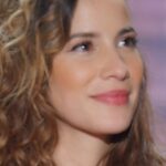 Laura Londoño Instagram - Lunes de consejitos de Antonia para invertir mejor el tiempo. Y si ella, una asesora de inversiones lo dice, nosotros le creemos. 🤭 Conózcanla este 15 de febrero y naveguen a través de su visión en el mundo masculino de #Manes por #PrimeVideoLAT