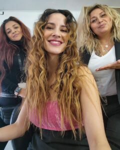 Laura Londoño Instagram - Hay Manes de manes y este es uno muy especial @sebastiancarva 😜 Feliz diaaaaaa 💛☀️☀️☀️ #manes @primevideolat