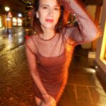 Laura Londoño Instagram - La vida tiene mucho para celebrar cada día y vestirse acorde a la situación es parte esencial de la fiesta🍾 🥳 Saben que STUDIO F llegó a España y tiene looks ideales para esta época? Yo fui volando por los míos. Los pueden encontrar en cualquiera de las 3 sucursales: Plaza Norte 2 Gran Plaza 2 Goya #51 @studiofcolombia #publi #studiofmadrid