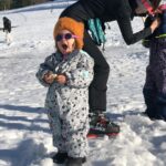 Laura Londoño Instagram - Almas tropicales disfrutando de la nieve ❄️ Feliz fin de año para ti y tu familia, que estén llenos de buena salud, amor, risas, brindis y bailes. Gratitud infinita con el 2023 y los brazos abiertos para el 2024 🌟🌟🌟🌟🌟🎉🙌🏻🌸😍