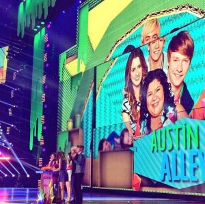 Laura Marano Instagram - Okay this post is unbelievably late, but that’s because I really wanted to take the time to write the longest paragraph of all time about it (so get ready!!). A few days ago, it was the tenth year anniversary of when Austin and Ally’s first episode came out. My life changed forever because of this show for a few reasons, but mostly because I got to meet and work with some of my favorite people ever. We truly had one of the greatest groups of people working on this show, from our amazing crew to our hilarious writers to our insanely talented guest stars. Everyone was so good at their jobs, but most importantly, they were just really good people. I have a never ending list of wonderful memories from working on this show (one of my favorites is included here, when we won a KCA, and they spelled “Ally” like “Alley” on the screen, so we went to a bowling alley after to celebrate 😭). We did a fairly last minute Twitter Spaces to celebrate, and seeing how many people still love this show was honestly so special and meant so much. There is truly no way we could do it without you, and I love you all a ridiculouuuus amount ❤️ Ross, Raini, and Calum, I love you so, so much, and I am forever grateful that you are in my life!!! Okay, long post done!!! Have a great Sunday!!!