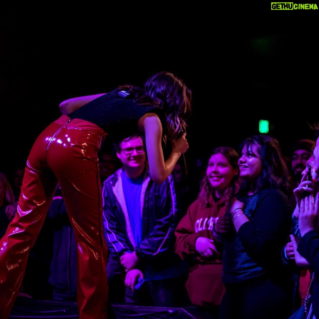 Laura Marano Instagram - Headlining in my hometown for the first time was more than a dream come true ❤️thank you for sharing such a special night with me. It'll stay with me forever 😊