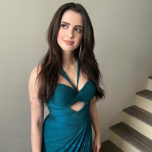 Laura Marano Instagram - First glam of 2024 🎉