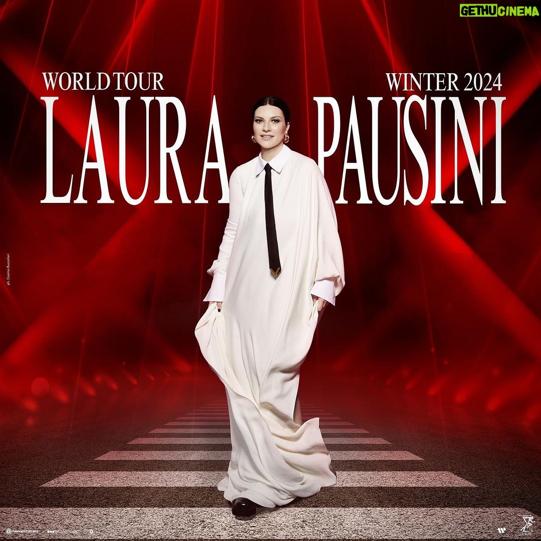 Laura Pausini Instagram - Come promesso torno in Europa con il Winter Tour 2024! ✨ Scorri per vedere le nuove date! Presale Fanclub @laura4u_official: mercoledì 28 febbraio, ore 11.00 General sale: venerdì 1 marzo, ore 11.00 Per la data di Londra: Fanclub Presale dalle 11:00 (10:00 Local Time) di mercoledì 6 marzo 2024 General Sale dalle 11:00 (10:00 Local Time) di venerdì 8 marzo 2024 • Como prometí, ¡vuelvo a Europa con el Winter Tour 2024! ✨ ¡Desliza para ver las nuevas fechas! Preventa Club de fans @laura4u_official: miércoles 28 de febrero, a las 11 horas Venta general: viernes 1 de marzo, a las 11 horas Para el show de LONDRES (4 de NOVIEMBRE de 2024): Preventa Club de Fans a partir del 6 de marzo de 2024, a las 11:00 horas (10 horas local time). Las entradas saldrán a la venta el viernes 8 de marzo de 2024, a las 11:00 horas (10 horas local time). • As promised I am coming back to Europe with the Winter Tour 2024! ✨ Scroll to see the new dates! @laura4u_official Fanclub Presale: Wednesday, Feb. 28, 11AM General sale: Friday, March 1, 11AM For the show in LONDON (November 4th 2024): Fanclub Presale on Wednesday March 6th 2024 at 11AM (10AM local time) General Sale on Friday March 8st 2024 at 11AM (10AM local time) • Como prometido, volto à Europa com o Winter Tour 2024! ✨ Deslize para ver as novas datas! Pré-venda Fanclub @laura4u_official: quarta-feira, 28 de fevereiro, 11h Venda geral: sexta-feira, 1º de março, 11h Para o show em LONDRES (4 de novembro de 2024): Pré-venda do fã-clube na quarta-feira, 6 de março de 2024, às 11h (10h, horário local) Venda geral na sexta-feira, 8 de março de 2024, às 11h (10h, horário local) • Comme promis, je reviens en Europe avec le Winter Tour 2024! ✨ Faites défiler pour voir les nouvelles dates ! Prévente Fanclub @laura4u_official: mercredi 28 février, 11h Vente générale: vendredi 1er mars, 11h Pour le spectacle à LONDRES (4 novembre 2024) : Prévente Fanclub le mercredi 6 mars 2024 à 11h (10h heure locale) Vente générale le vendredi 8 mars 2024 à 11h (10h heure locale) #LPWinterTour24