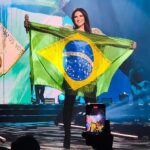 Laura Pausini Instagram – Brasil você é foda 💥2 sold out 💥
Obrigada sempre 💚💛 
Volto logo 🇧🇷