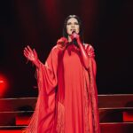 Laura Pausini Instagram - Lieber Zürich, du warst wunderbar ❤️ Cara Zurigo,sei stata meravigliosa GRAZIE! Domani ultima data europea in Germania Stuttgart 💥