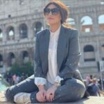 Laura Pausini Instagram - Per fortuna canto a #Roma anche stasera e domani! ❤️ Amo cantare per voi 🎤