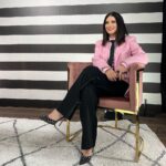 Laura Pausini Instagram - Una semana en Madrid 🩷 Anunciando el sold out en Madrid y las últimas entradas para el 29 de enero en el @palausantjordi en Barcelona 💣💣💣 Gracias @warnermusicspain @almusiqueando @sonseg @rebecatfigueroa