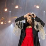 Laura Pausini Instagram - BARI 1/2 Chiudere l’anno in Puglia con i concerti di stasera e domani sera a Bari per me e per gli artisti che sono sul palco con me, è davvero una gioia! Voi siete pronti? ❤️ #soldout #laura30worldtour