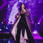 Laura Pausini Instagram - RIMINI 1. ITALY Siamo decollati We took off Despegamos Nós decolamos Nous avons décollé #laurapausinilive @lucatommassinidreamer Photo @virginiabettoja e @lucabrunetti_photo Thanks to @alessandrovigilante custom Made , @susanna_ausoni #soldout #laura30worldtour