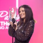 Laura Pausini Instagram - The happiest person of the year La persona mas feliz del año La persona più felice dell’anno @latingrammys @recordingacademy @luisfonsi #manuelabud