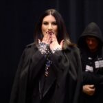 Laura Pausini Instagram - Italia, già mi manchi tantissimo! ❤️‍🔥 Grazie a tutte le 170.000 anime parallele che ci hanno accompagnato in questa leg italiana sold out del World Tour 23/24. EUROPE WE ARE ARRIVING! 🚀