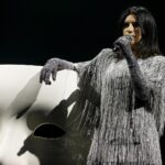 Laura Pausini Instagram - Brasil você é foda 💥2 sold out 💥 Obrigada sempre 💚💛 Volto logo 🇧🇷