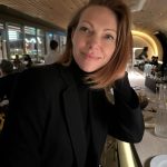 Laura Prepon Instagram - Happy for a date night after a long week! Black turtle neck, suit pant, and jacket is my go-to outfit 🖤